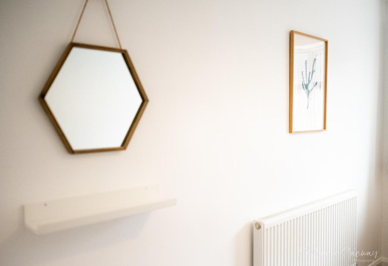 The Lookout, Modern Home From Home, Sleeps 5, With Private Parking & Outside Terrace St Ives Exterior foto